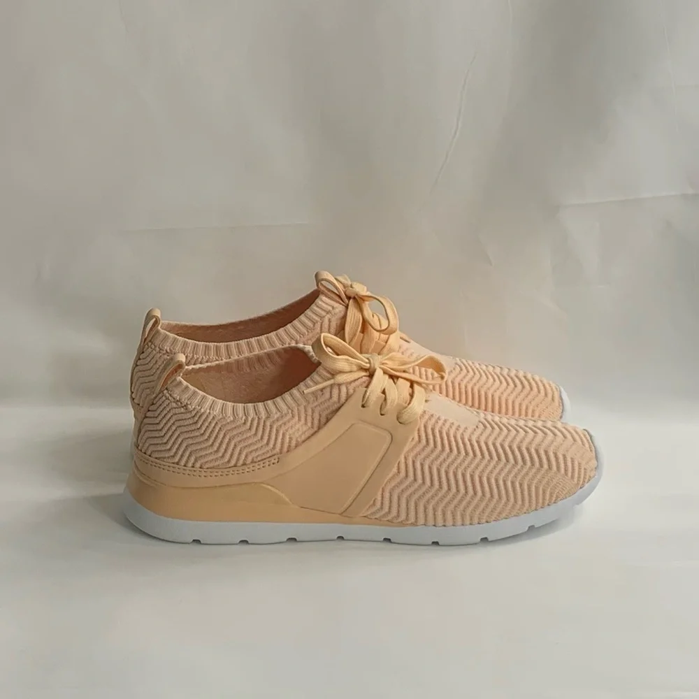 UGG Tread Lite Willows Peach Sneaker - Picture 9 of 12